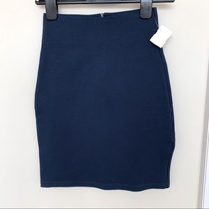 NEW Solemio Skirt in Dark Blue in Size Small